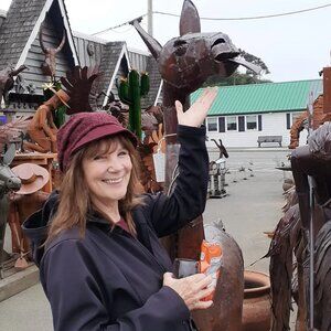 Meet your Posher, Paula